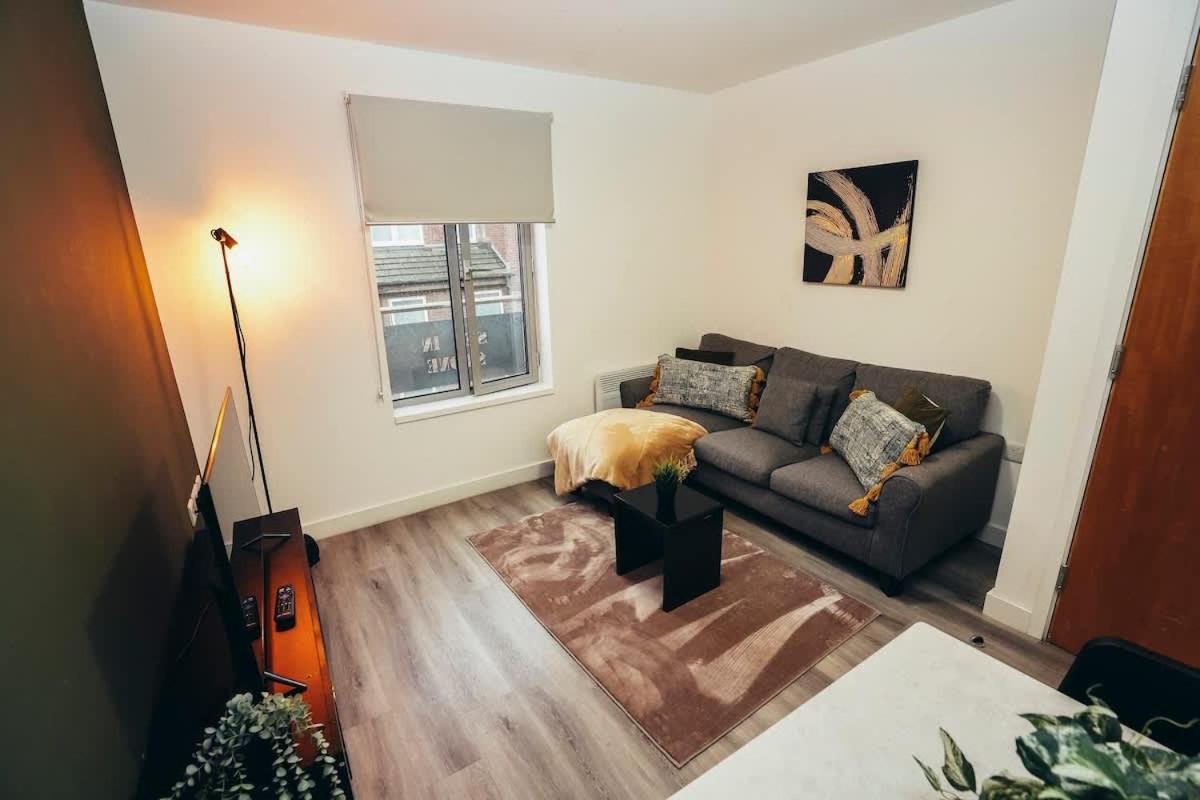 1Br City Centre Apt, Self Check In, Wifi, By Derbnb Sheffield Bagian luar foto