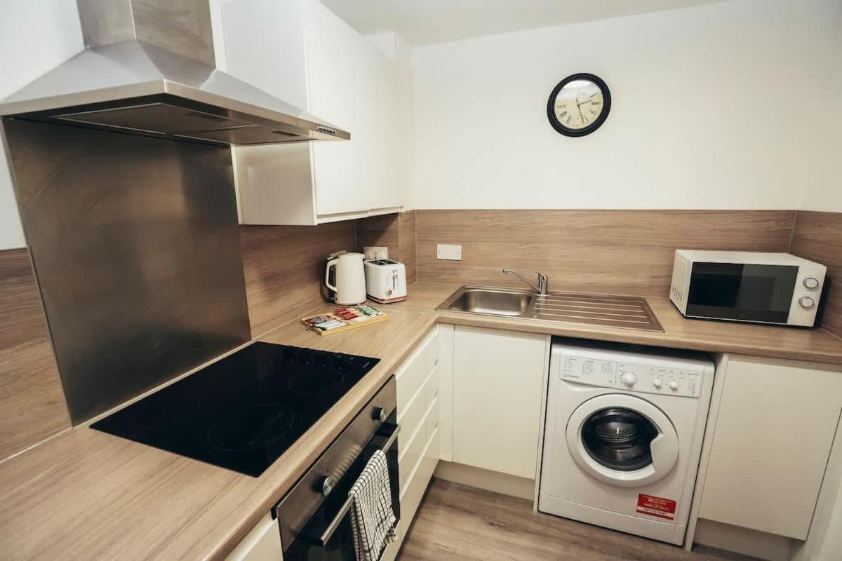 1Br City Centre Apt, Self Check In, Wifi, By Derbnb Sheffield Bagian luar foto